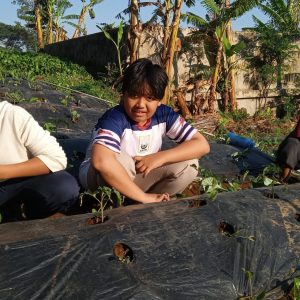 Siswa SD SAIM Belajar Mandiri dan Bersosialisasi lewat Program ‘Homestay’