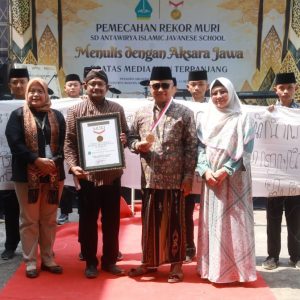 Berkonsep Budaya Jawa, SD Antawirya Peroleh Rekor MURI