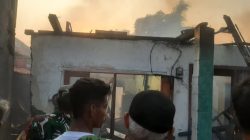 Tiga Rumah warga Di Desa Bakajaya Hangus Terbakar, Beruntung Tidak Ada Korban Jiwa.